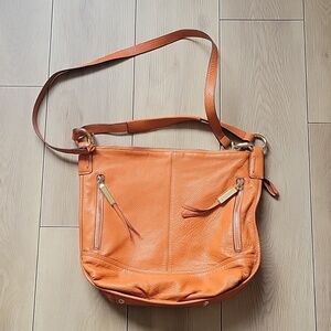 B Makowsky Leather Handbag / Crossbody Bag